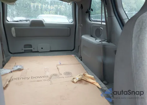 2003 Dodge Caravan Se from USA, damaged, VIN 1D4GP25R43B235297